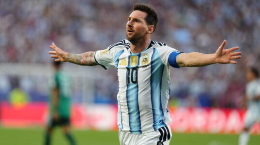 ليونيل ميسي يحتفل بهاتريك تاريخي في مباراة الأرجنتين والجزائر بكأس العالم 2026
